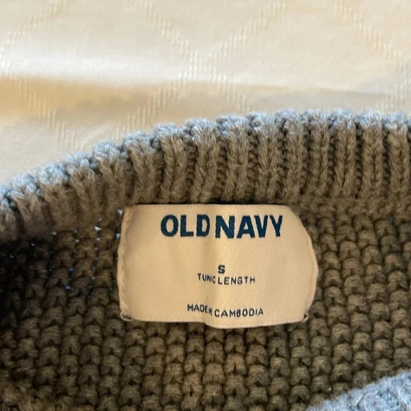 Old‎ Navy Textured-Knit Tunic Sweater Small EUC - Picture 2 of 3
